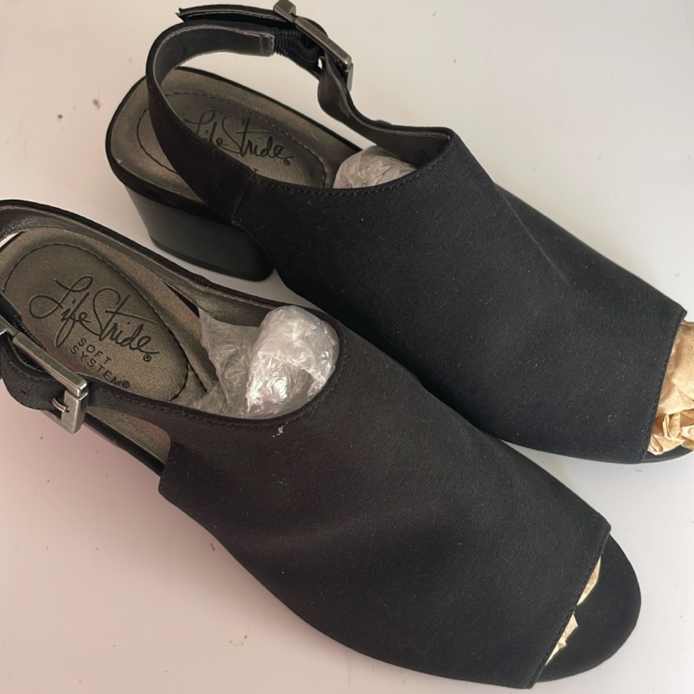Life stride sandals